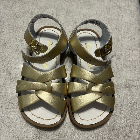 Salt water sandals size 11 gold - Picture 1 of 1